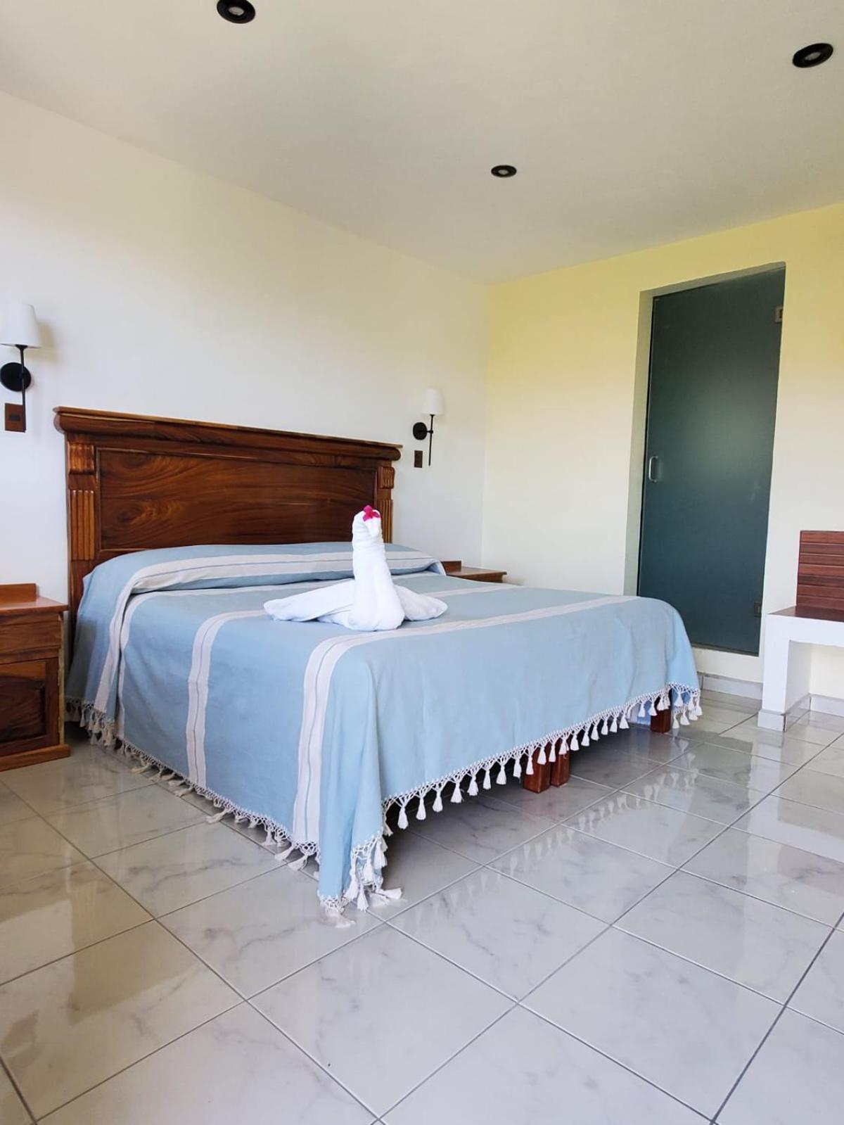 Hotel Posada Camelinas Pátzcuaro Extérieur photo