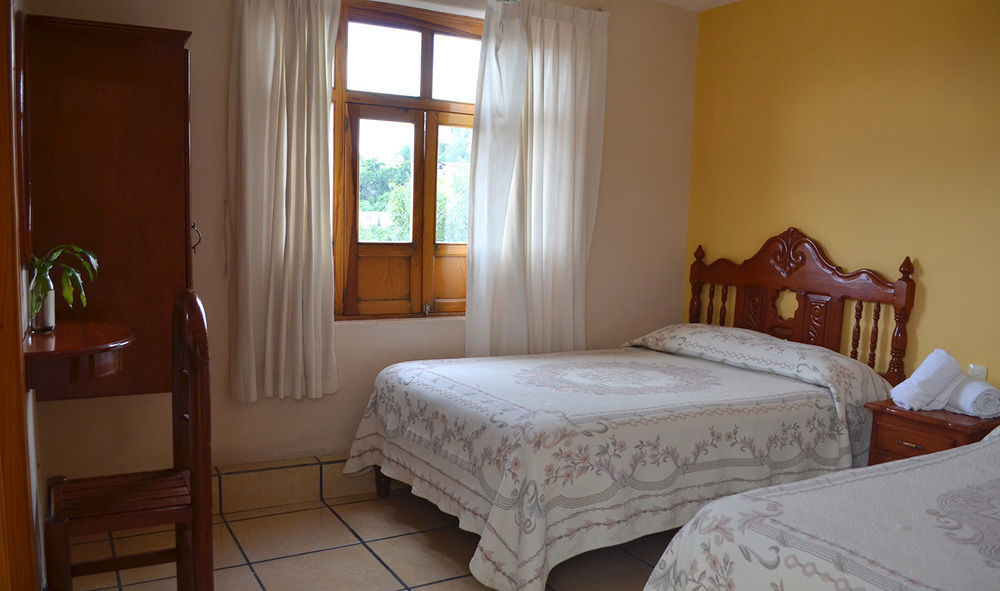 Hotel Posada Camelinas Pátzcuaro Extérieur photo