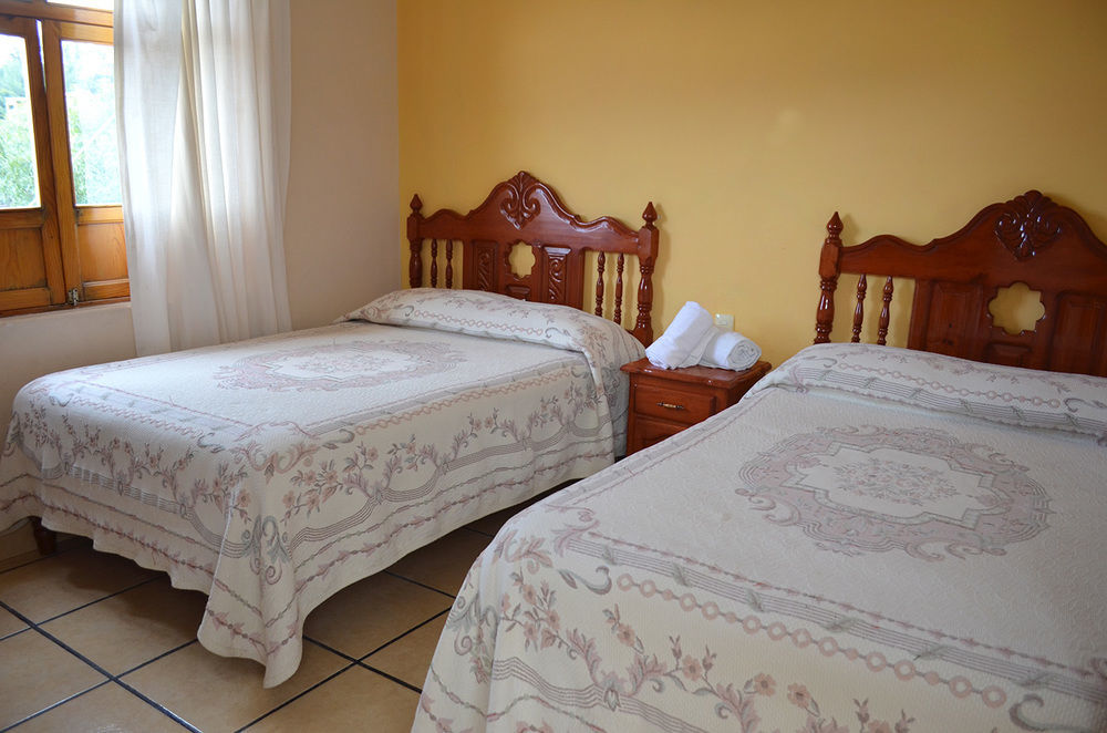 Hotel Posada Camelinas Pátzcuaro Extérieur photo