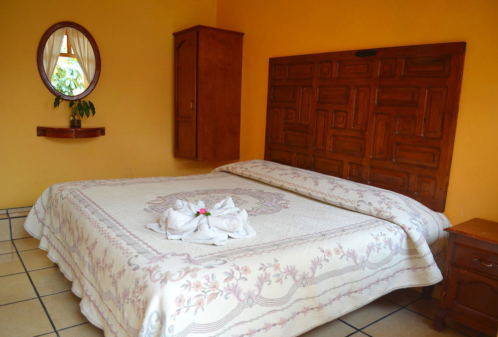 Hotel Posada Camelinas Pátzcuaro Extérieur photo