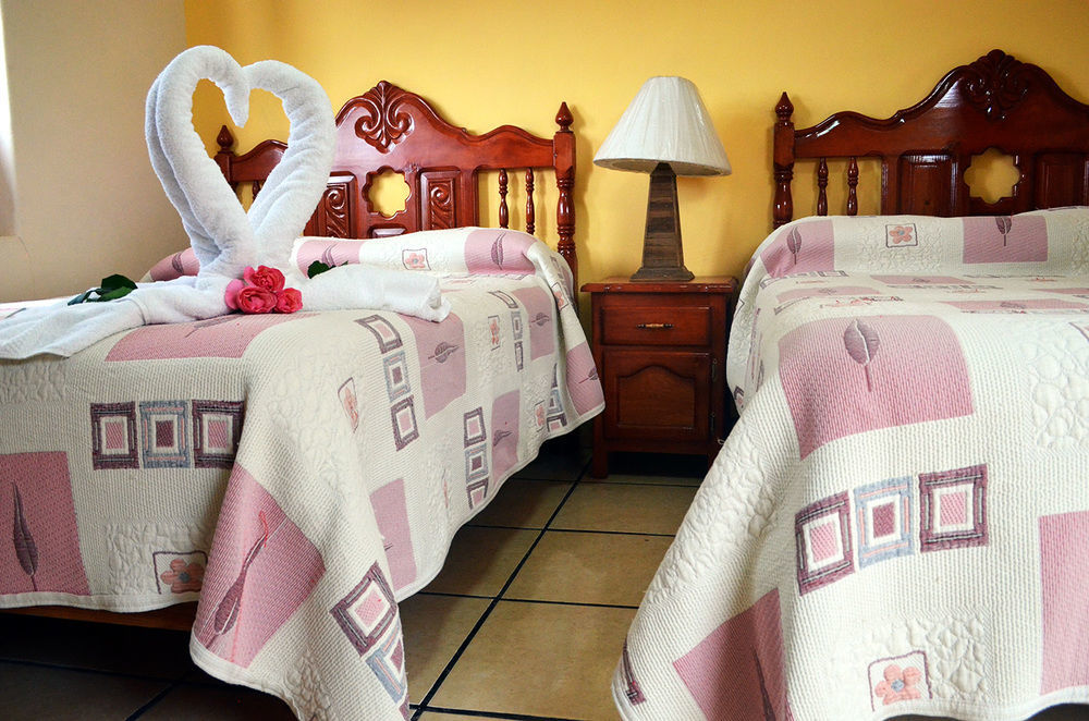 Hotel Posada Camelinas Pátzcuaro Extérieur photo